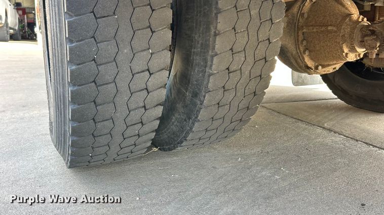 image for item ET3248 2013 Blue Bird Vision school bus