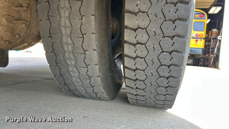 image for item ET3248 2013 Blue Bird Vision school bus