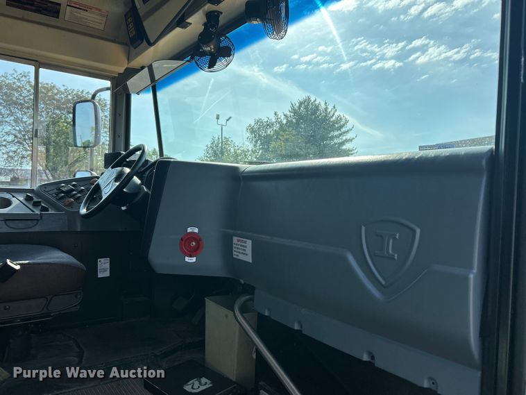 image for item ET3249 2014 IC PB105 school bus