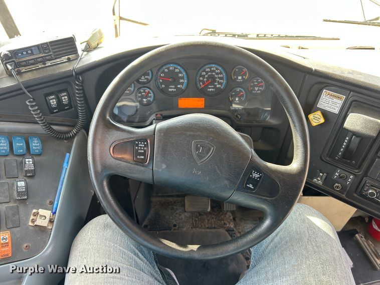 image for item ET3249 2014 IC PB105 school bus