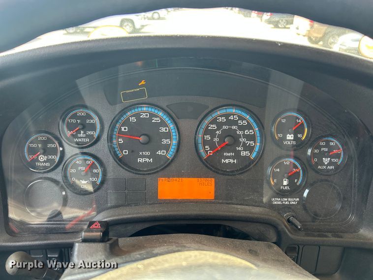 image for item ET3249 2014 IC PB105 school bus