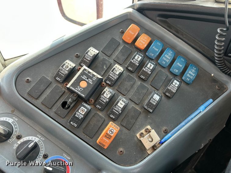 image for item ET3249 2014 IC PB105 school bus