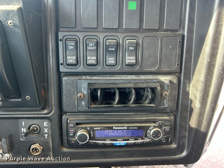 image for item ET3249 2014 IC PB105 school bus