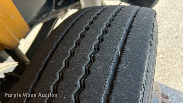 image for item ET3249 2014 IC PB105 school bus