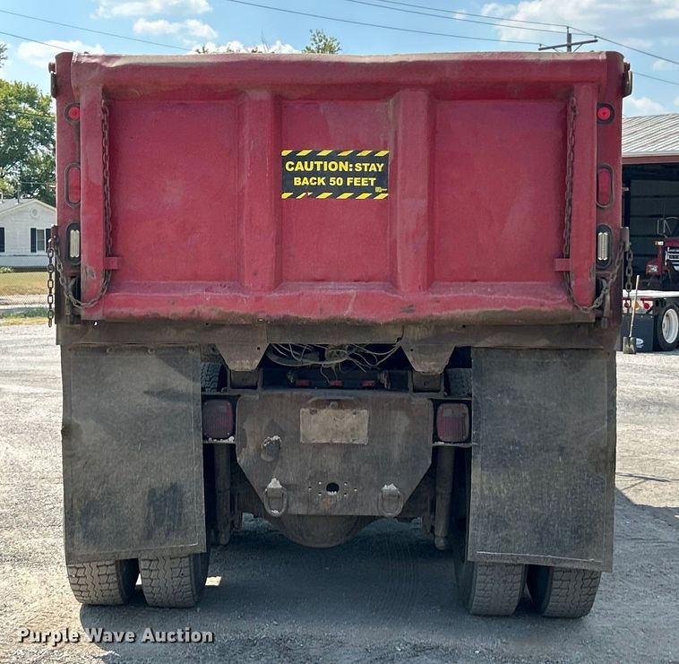 image for item ET3456 2007 Sterling L7500 dump truck