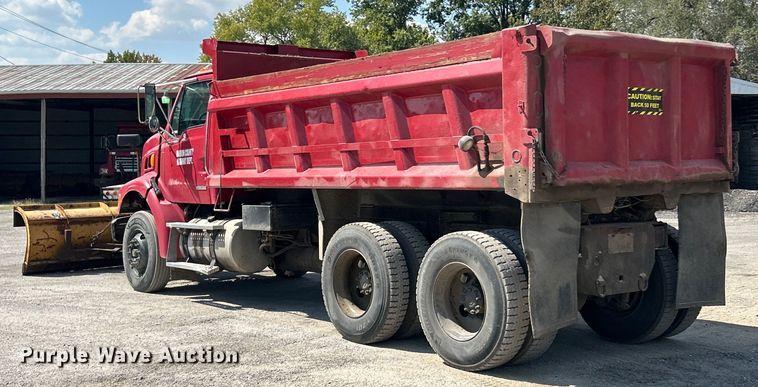 image for item ET3456 2007 Sterling L7500 dump truck