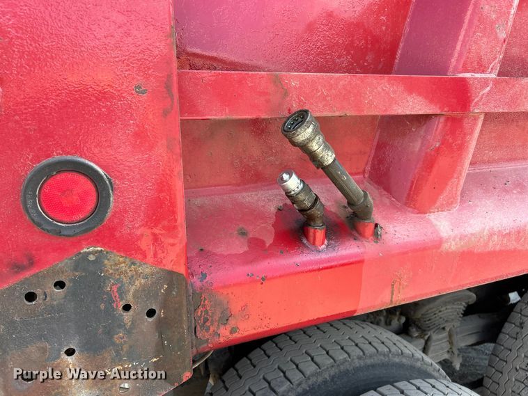 image for item ET3456 2007 Sterling L7500 dump truck