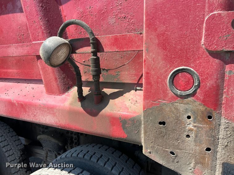 image for item ET3456 2007 Sterling L7500 dump truck