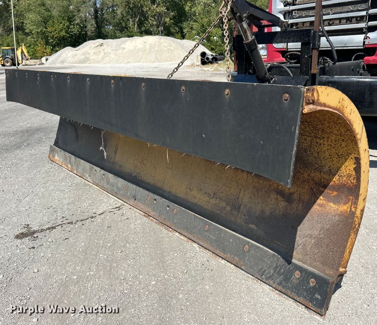 image for item ET3456 2007 Sterling L7500 dump truck