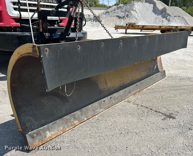 image for item ET3456 2007 Sterling L7500 dump truck