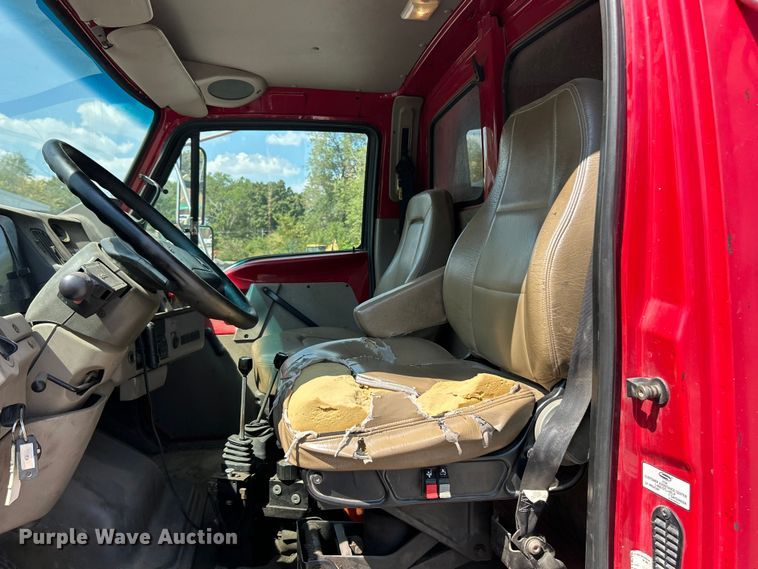 image for item ET3456 2007 Sterling L7500 dump truck