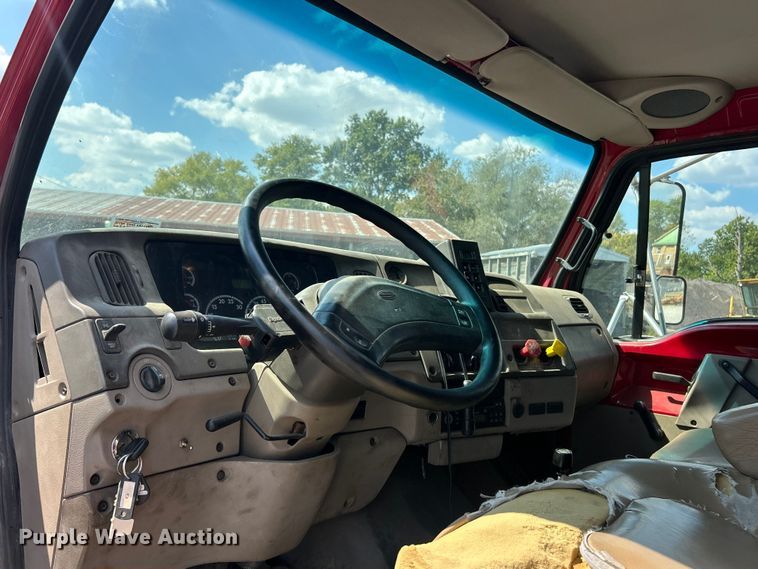 image for item ET3456 2007 Sterling L7500 dump truck