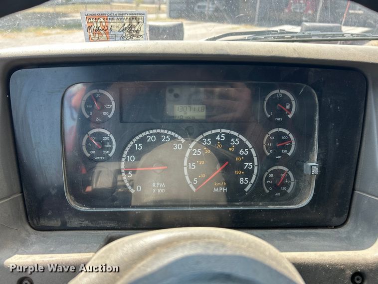 image for item ET3456 2007 Sterling L7500 dump truck