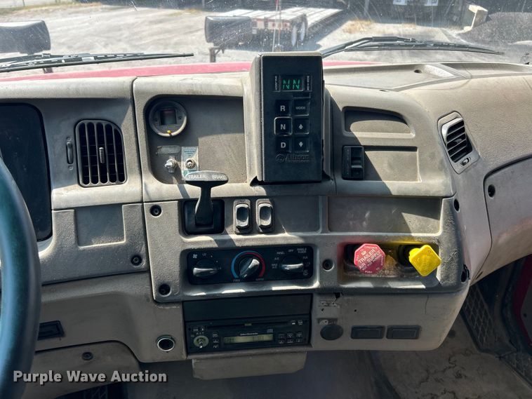 image for item ET3456 2007 Sterling L7500 dump truck