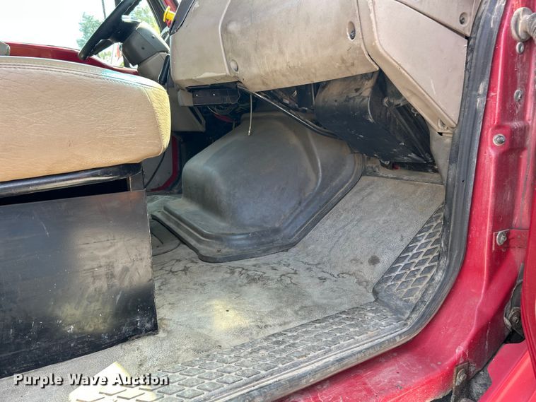 image for item ET3456 2007 Sterling L7500 dump truck