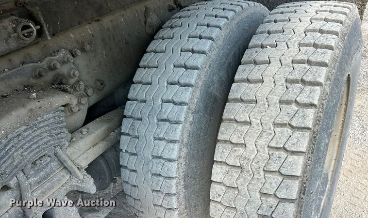 image for item ET3456 2007 Sterling L7500 dump truck