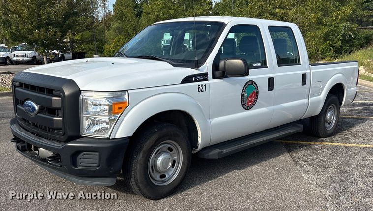 image for item ET4557 2011 Ford F250 Super Duty Crew Cab pickup truck