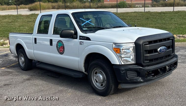 image for item ET4557 2011 Ford F250 Super Duty Crew Cab pickup truck