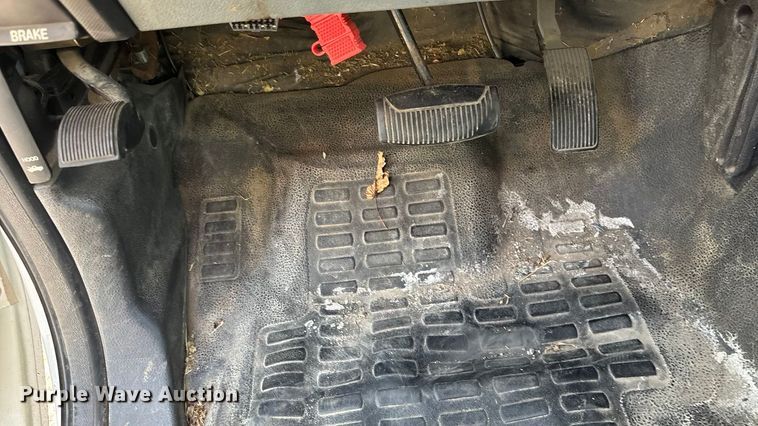 image for item ET4557 2011 Ford F250 Super Duty Crew Cab pickup truck