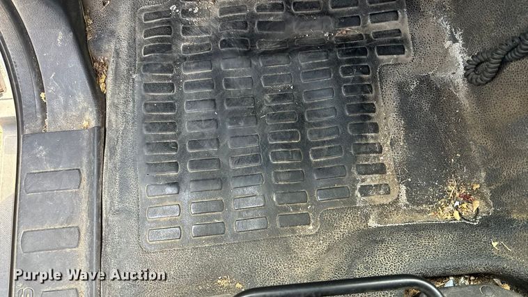 image for item ET4557 2011 Ford F250 Super Duty Crew Cab pickup truck