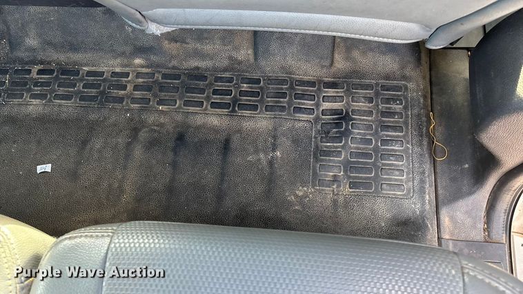 image for item ET4557 2011 Ford F250 Super Duty Crew Cab pickup truck