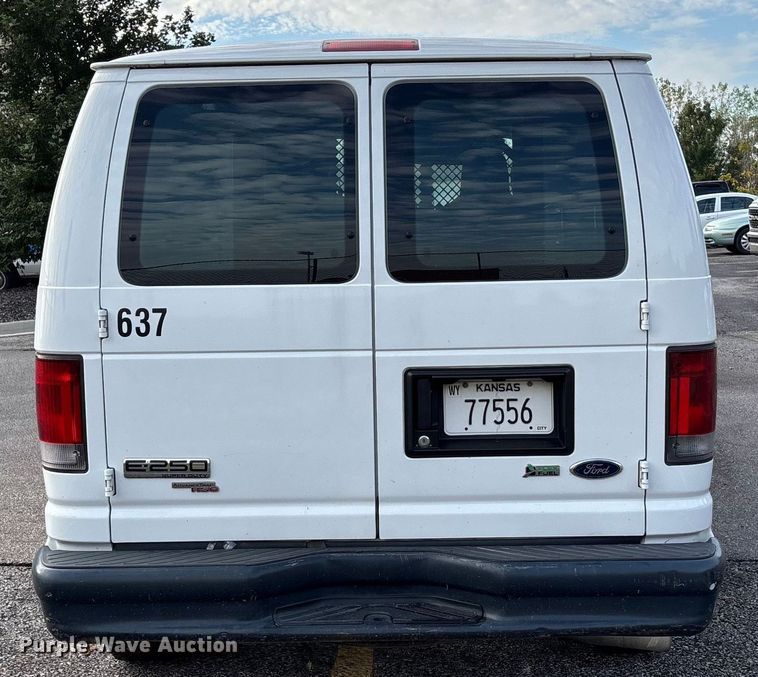 image for item ET4562 2011 Ford E250 van