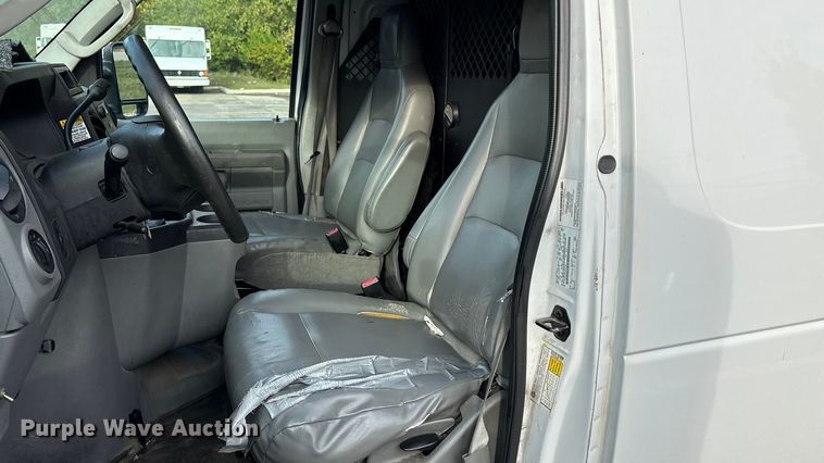 image for item ET4562 2011 Ford E250 van