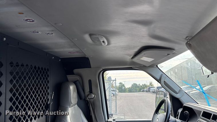 image for item ET4562 2011 Ford E250 van