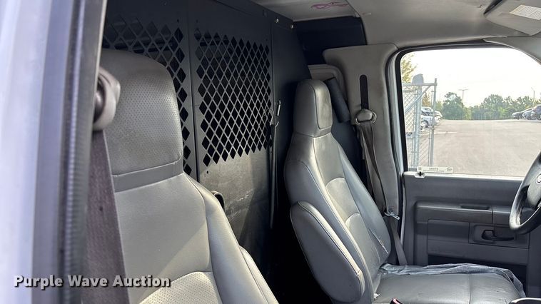 image for item ET4562 2011 Ford E250 van