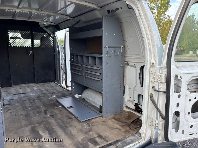 image for item ET4562 2011 Ford E250 van
