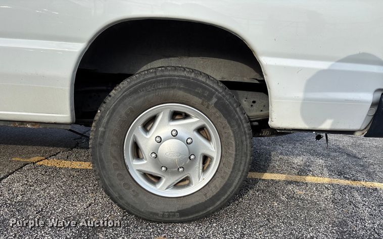 image for item ET4562 2011 Ford E250 van