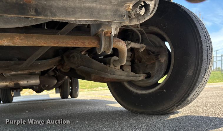 image for item ET4563 2004 Workhorse P42 delivery van