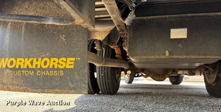 image for item ET4563 2004 Workhorse P42 delivery van