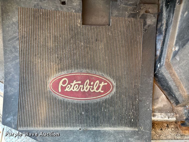 image for item ET4563 2004 Workhorse P42 delivery van