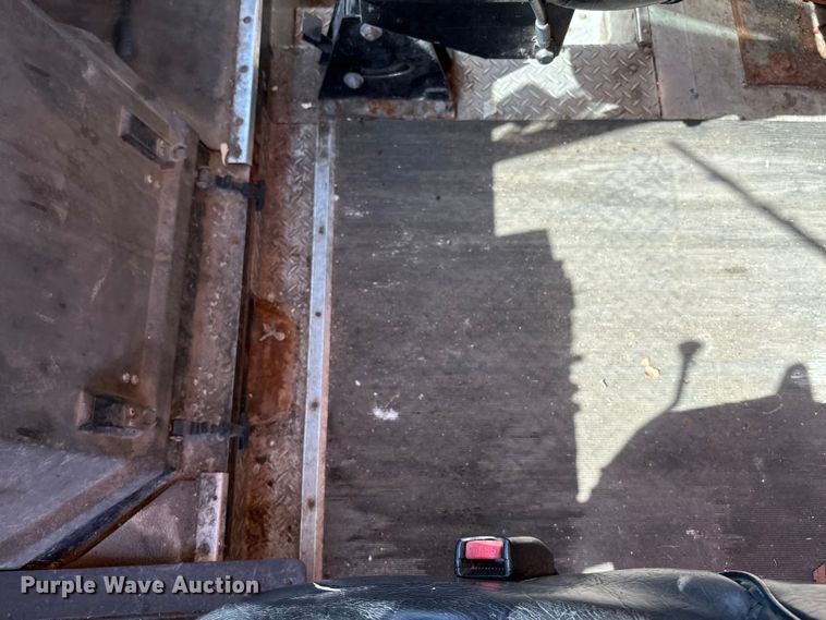 image for item ET4563 2004 Workhorse P42 delivery van