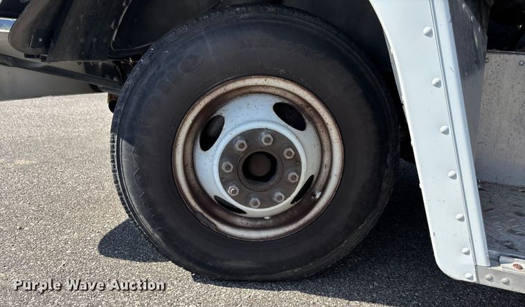 image for item ET4563 2004 Workhorse P42 delivery van