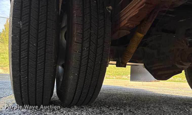 image for item ET4563 2004 Workhorse P42 delivery van