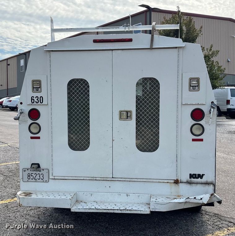 image for item ET4565 2013 Ford E350 Super Duty utility van