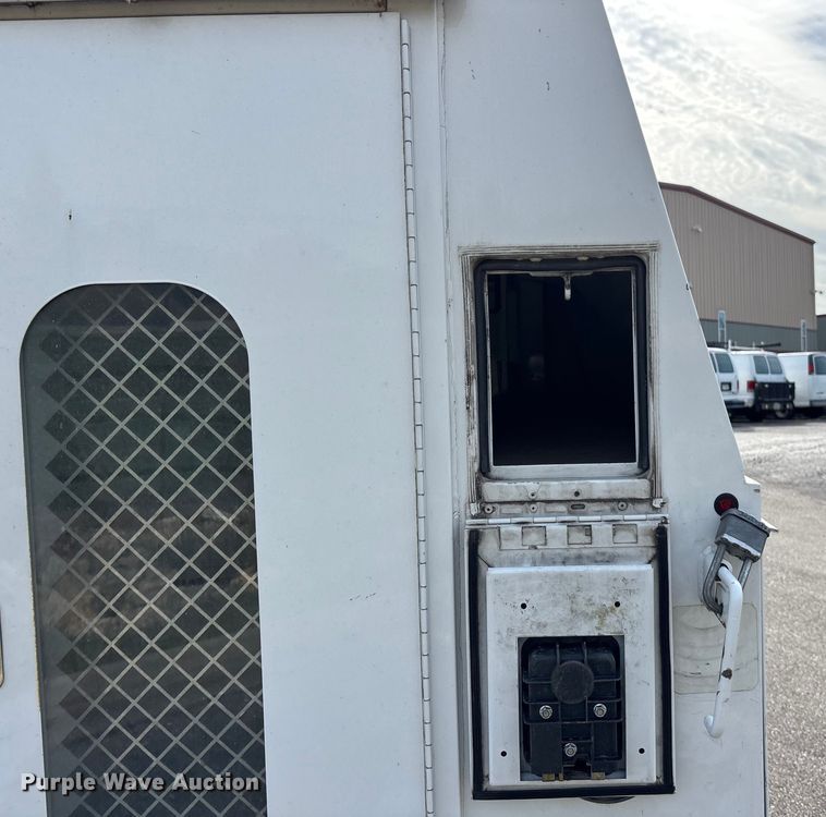 image for item ET4565 2013 Ford E350 Super Duty utility van