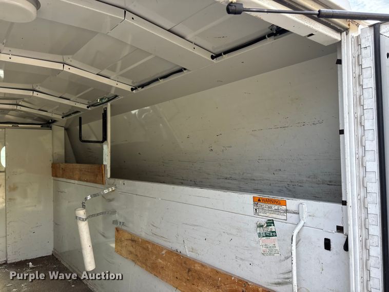 image for item ET4565 2013 Ford E350 Super Duty utility van