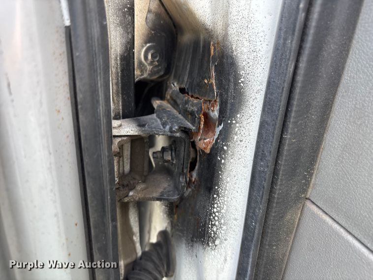 image for item ET4565 2013 Ford E350 Super Duty utility van