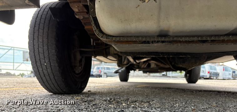 image for item ET4565 2013 Ford E350 Super Duty utility van