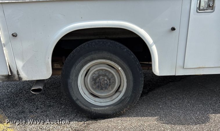 image for item ET4565 2013 Ford E350 Super Duty utility van