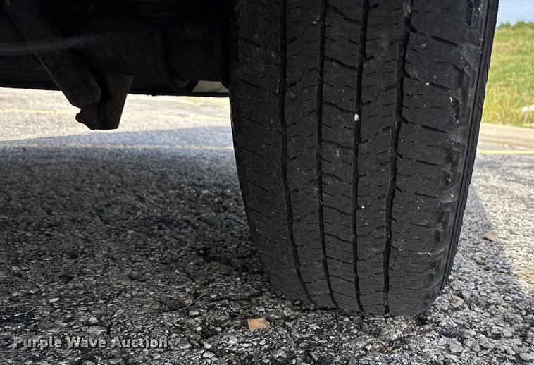 image for item ET4565 2013 Ford E350 Super Duty utility van