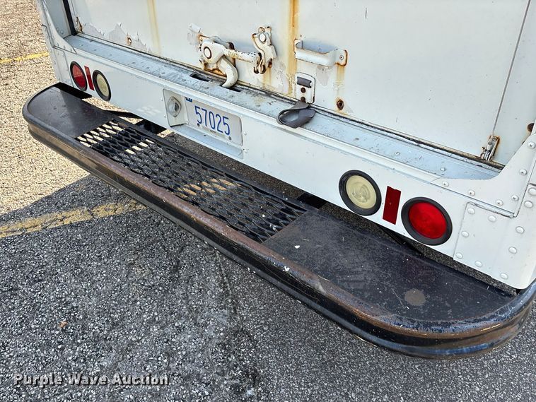 image for item ET4568 2002 Workhorse P42 delivery van