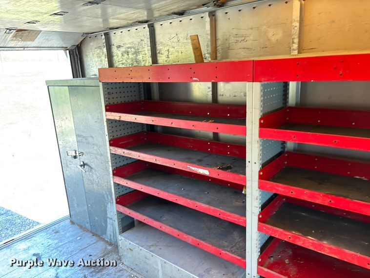 image for item ET4568 2002 Workhorse P42 delivery van