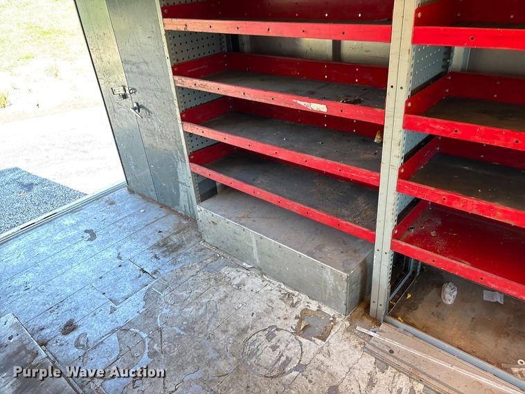 image for item ET4568 2002 Workhorse P42 delivery van