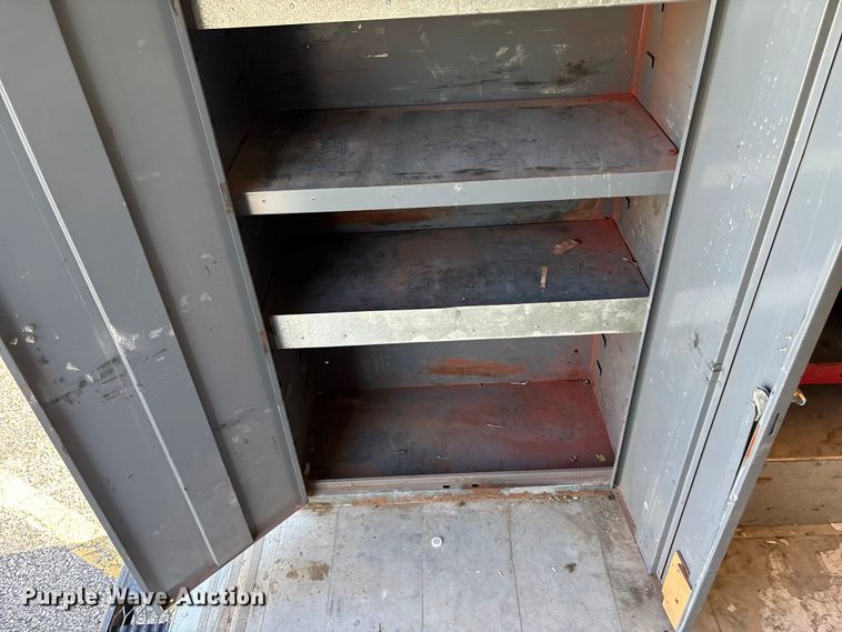 image for item ET4568 2002 Workhorse P42 delivery van