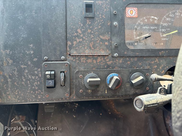 image for item ET4568 2002 Workhorse P42 delivery van