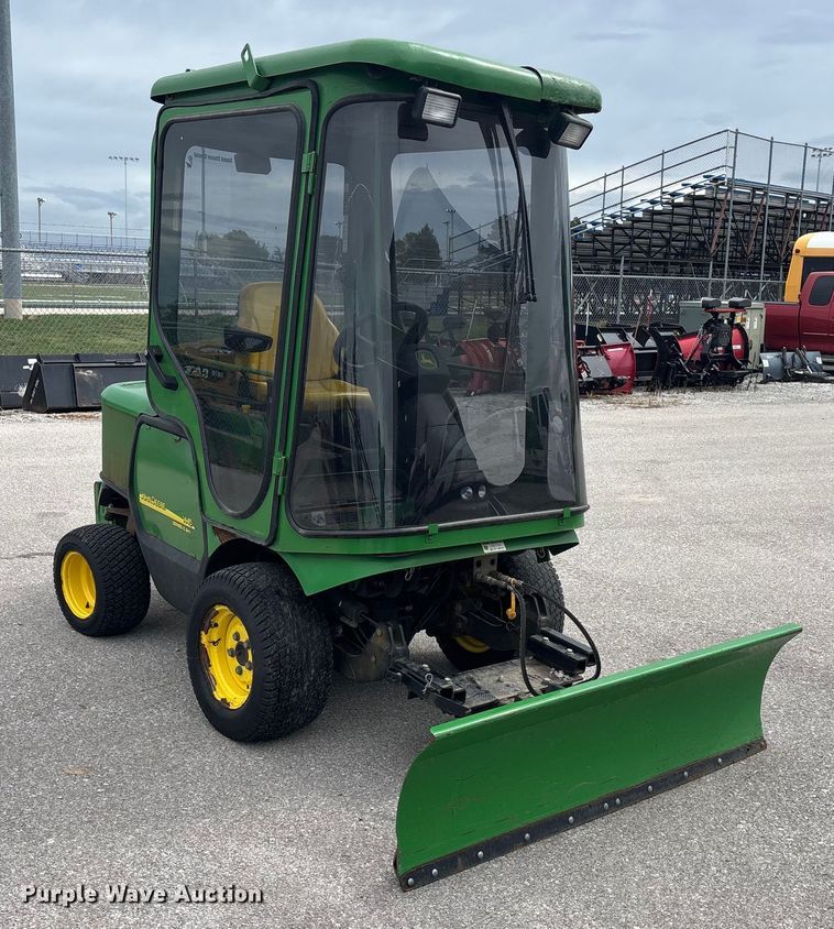 image for item ET4668 2006 John Deere 1445 Series II 4WD lawn mower